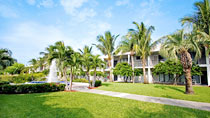 Hotel Beachcomber Beach Resort - St Petersburg – bestil nemt og bekvemt hos Spies