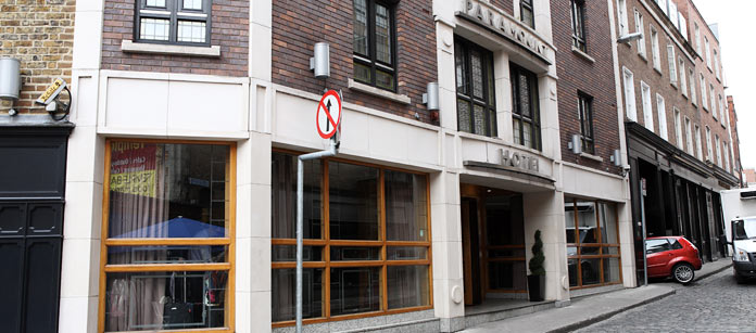 Hotel Paramount – bestil det hos Spies.