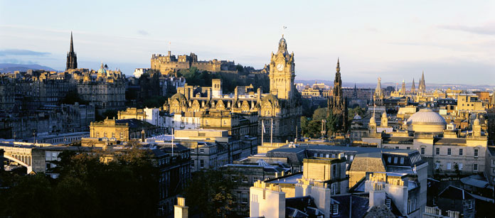 Storbyferie i Edinburgh - bestil weekendrejsen til Edinburgh hos Spies.