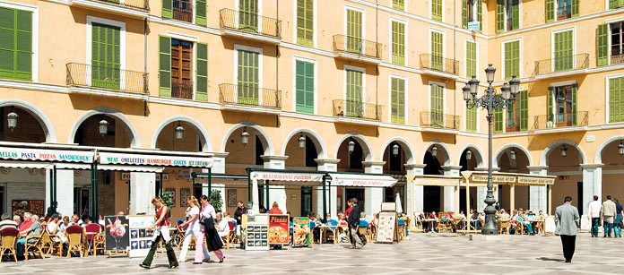 Storbyferie i Palma by - bestil weekendrejsen til Palma by hos Spies.